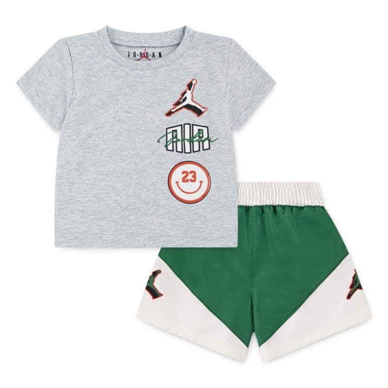 Jdb Jumpman Stacked Play Short